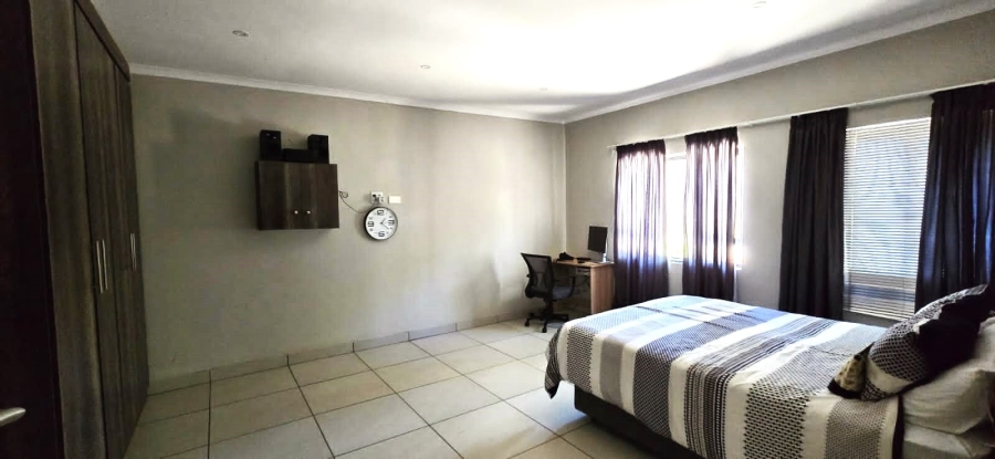 To Let 1 Bedroom Property for Rent in Modderfontein A H North West